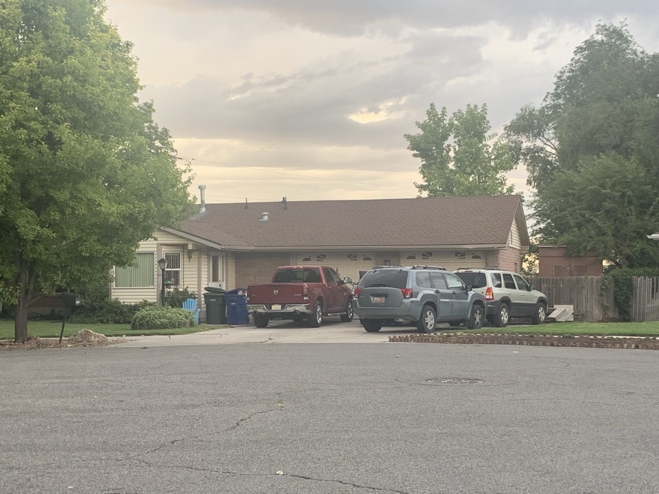 West Valley City, UT - WE BUY HOUSES FAST. Looking at a property that hasn’t been updated in several years. The sellers are considering selling the property in “as is” condition and want a cash offer.