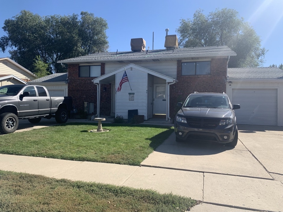 West Valley City, UT - SELL MY HOUSE FAST. Looking at a duplex that needs some TLC. The seller is interested in moving to a different area and doesn’t want to do the necessary repairs to put the property on the market. 