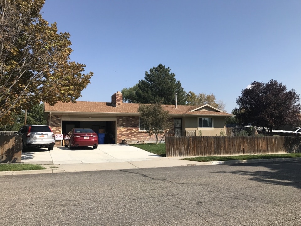 Riverton, UT - Looking at a single family home here in Riverton. The seller is the personal representative for the estate and would like to get a cash offer and sell the home "as is". 