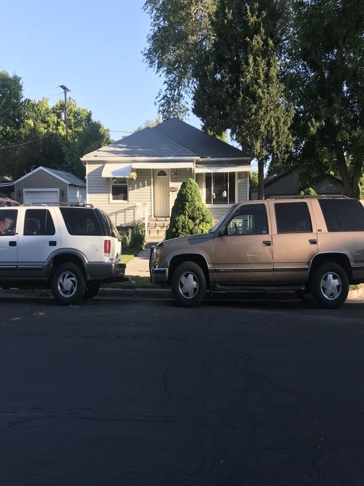 South Salt Lake, UT - SELL MY HOUSE FAST FOR CASH. Made a cash offer purchase this Salt Lake home. I will follow up with the sellers tomorrow and see if they would like to move forward. We were able to offer what the sellers were asking. 