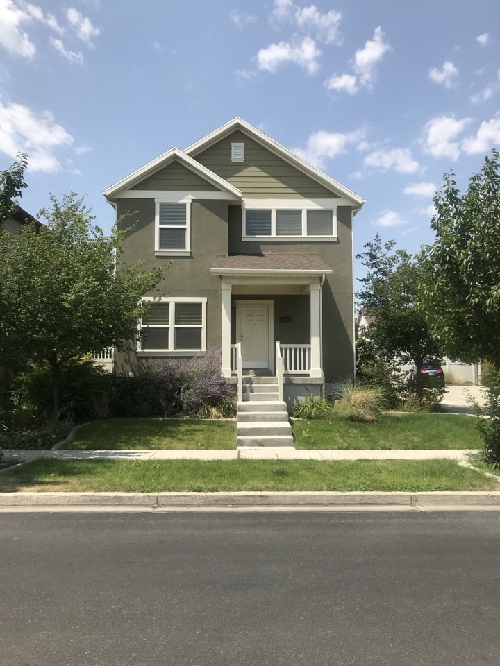 South Jordan, UT - SELL MY HOUSE FAST. Recently purchased this home for cash. Today was the first day we walked through since the sellers moved out. A little TLC and it will look new! 