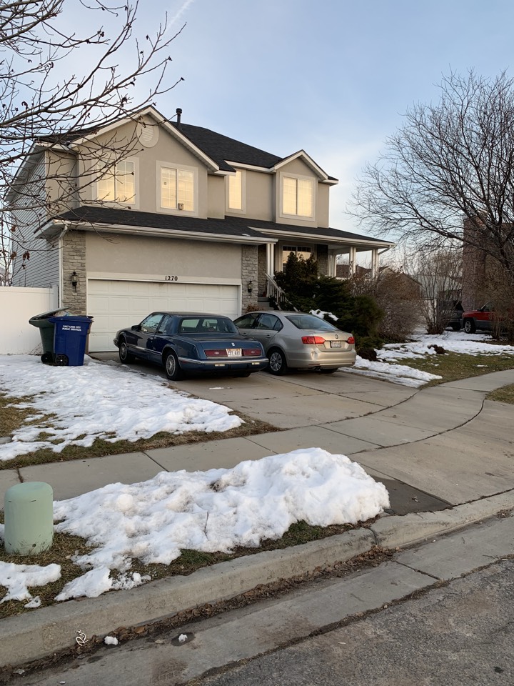 Salt Lake City, UT - WE BUY HOUSES FAST. Looked at a home that’s in need of minor repairs. The seller is looking to sell the home without the hassles of a traditional sale. 